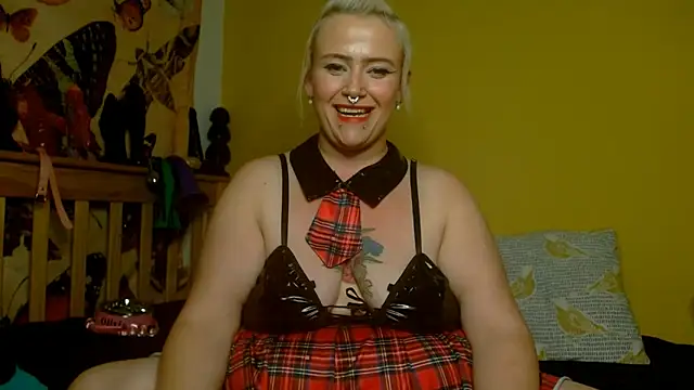 FilthyCuteOlivia online show from 16, 12, 2025