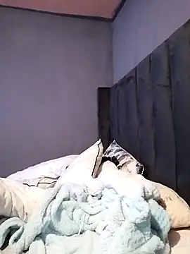 sexylira online show from 3, 10, 2025