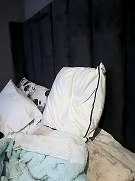 sexylira online show from 8, 10, 2025