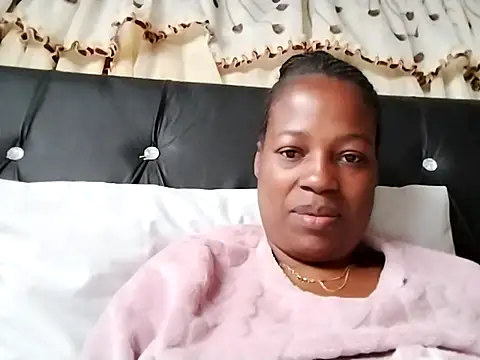 sexylira online show from 11, 5, 2026