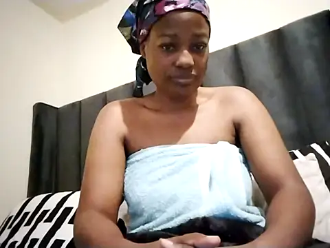 sexylira online show from 15, 6, 2026