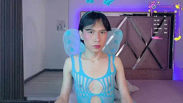 Ash Femboy online show from 25, 10, 2025