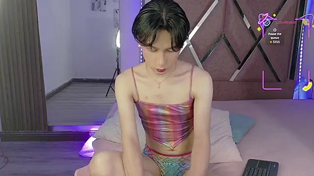 Ash Femboy online show from 14, 9, 2025