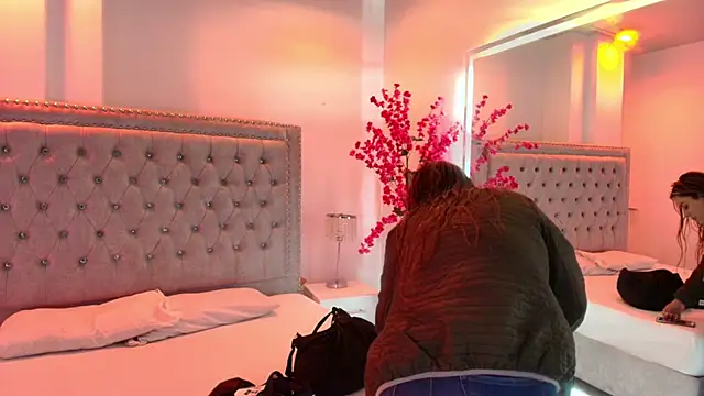 Lia adamsss online show from 15, 4, 2026