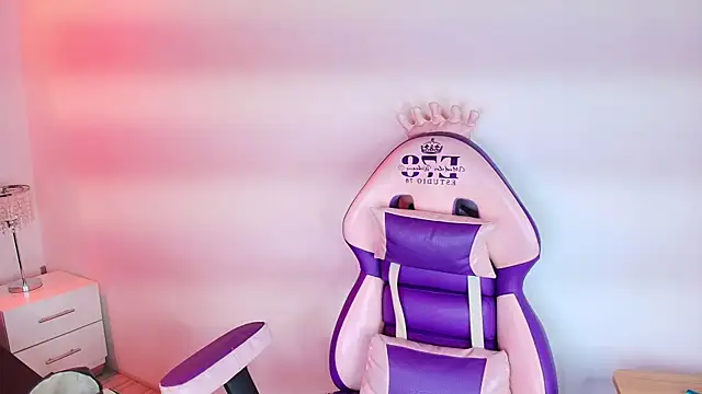 Lia adamsss online show from 17, 1, 2026