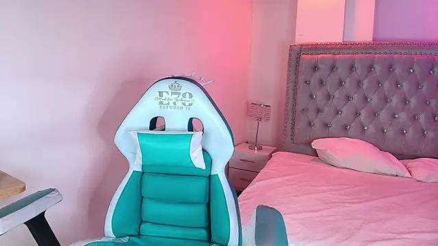 Lia adamsss online show from 24, 3, 2026