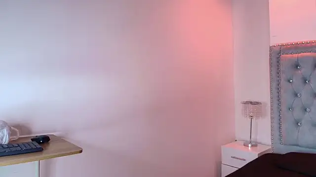 Lia adamsss online show from 11, 4, 2026