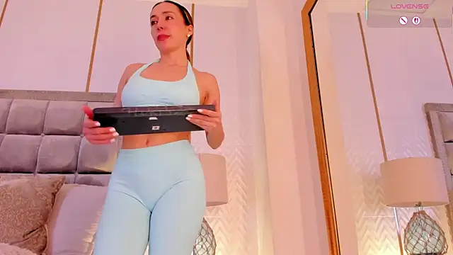 laurencarter1 online show from 8, 11, 2025