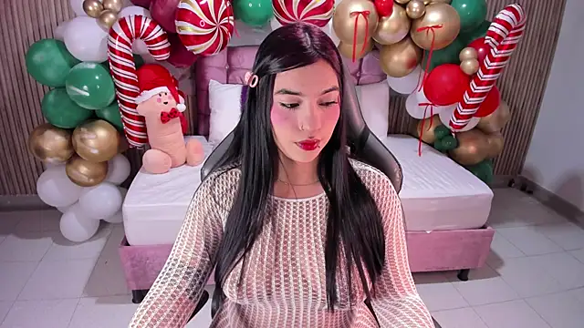 Nicolee19 online show from 22, 12, 2025