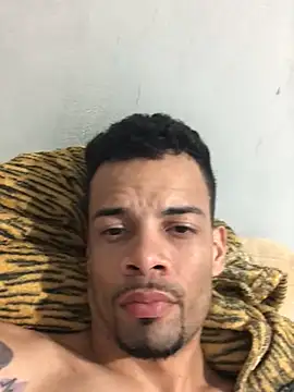 Snapshot of HenriquePhn chatting on 8, 8, 2026 HenriquePhn online show from 8, 8, 2026
