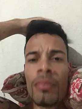 Snapshot of HenriquePhn chatting on 3, 6, 2026 HenriquePhn online show from 3, 6, 2026