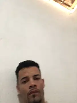 Snapshot of HenriquePhn chatting on 30, 5, 2026 HenriquePhn online show from 30, 5, 2026