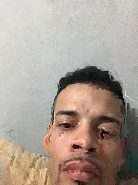 Snapshot of HenriquePhn chatting on 6, 8, 2026 HenriquePhn online show from 6, 8, 2026