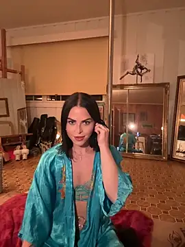 missninasparkle online show from 11, 10, 2025