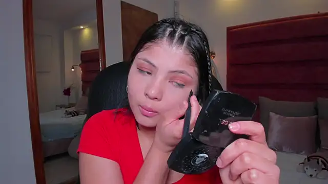 abby roux online show from 25, 10, 2025