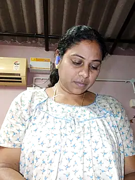 JENNIFERtamil online show from 25, 4, 2026
