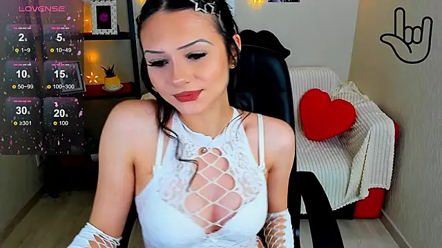 Kitti   online show from 11, 11, 2025