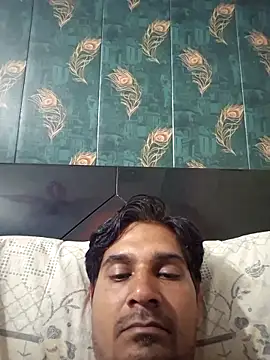 Snapshot of johnny8731 chatting on 9, 5, 2026 johnny8731 online show from 9, 5, 2026