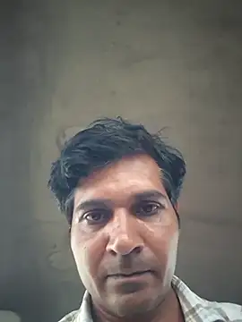 Snapshot of johnny8731 chatting on 13, 7, 2026 johnny8731 online show from 13, 7, 2026