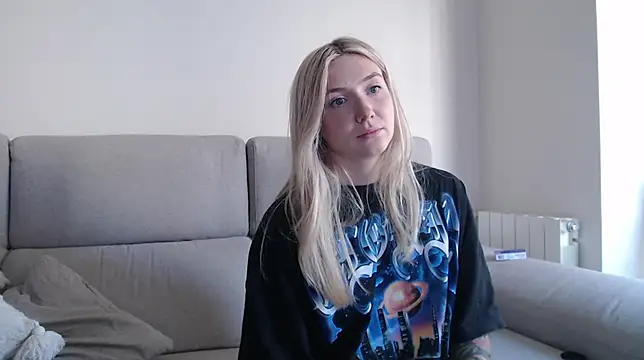 Snapshot of tattoobbgirl chatting on 12, 9, 2025 tattoobbgirl online show from 12, 9, 2025