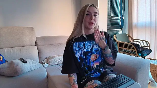 tattoobbgirl online show from 7, 3, 2026