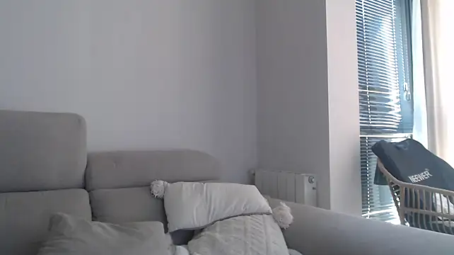 Snapshot of tattoobbgirl chatting on 15, 10, 2025 tattoobbgirl online show from 15, 10, 2025