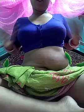 Sonajimo121994 online show from 4, 12, 2025