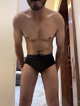 Snapshot of Guccilonda17 chatting on 13, 3, 2026 Guccilonda17 online show from 13, 3, 2026