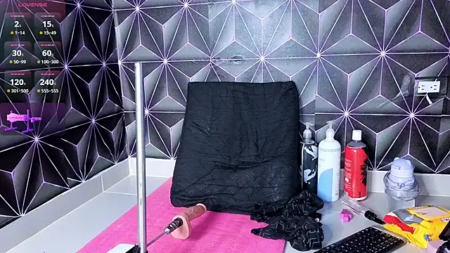 Megann 9 online show from 24, 10, 2025