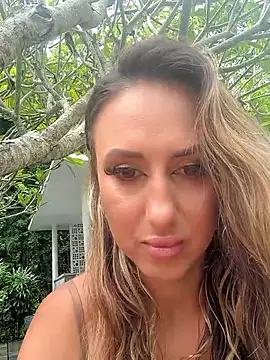 Snapshot of Brilliant-Splashes chatting on 3, 2, 2026 Brilliant-Splashes online show from 3, 2, 2026