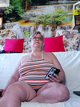 QueenPammy1 online show from 19, 9, 2025