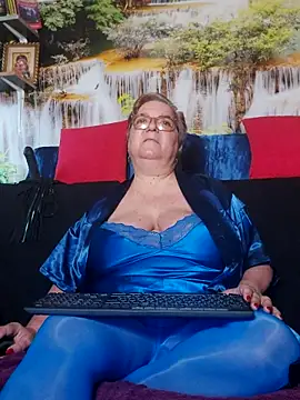 QueenPammy1 online show from 8, 11, 2025