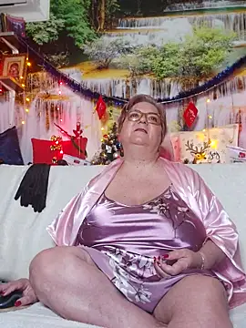 QueenPammy1 online show from 18, 12, 2025