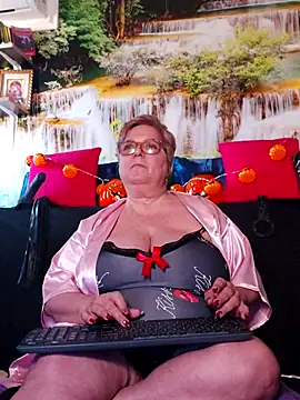 QueenPammy1 online show from 30, 10, 2025