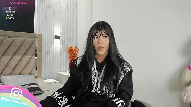 Taylor Harveey online show from 18, 12, 2025