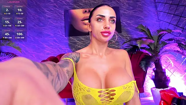 Snapshot of IzabelaTessa chatting on 25, 6, 2026 IzabelaTessa online show from 25, 6, 2026