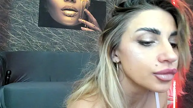 IzabelaTessa online show from 10, 1, 2026