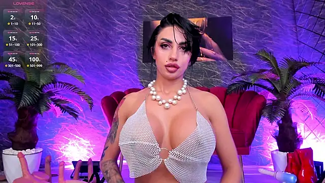 IzabelaTessa online show from 6, 5, 2026