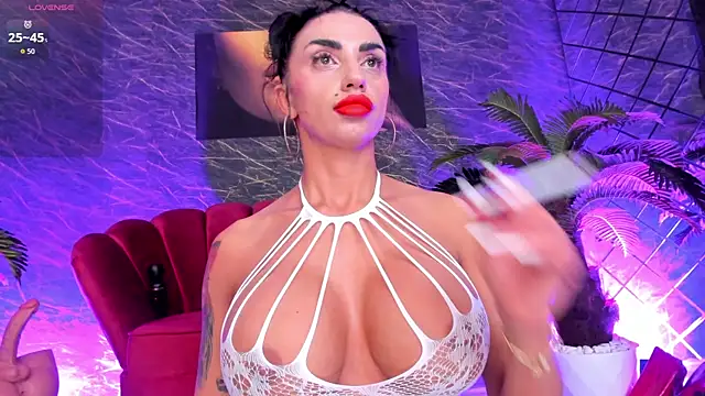 IzabelaTessa online show from 1, 6, 2026