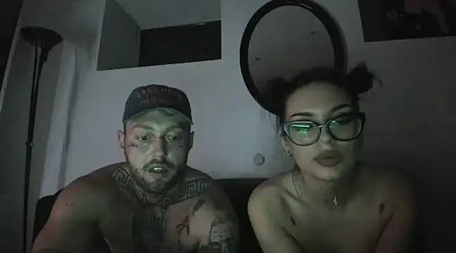 Snapshot of 1intensee chatting on 17, 3, 2025 1intensee online show from 17, 3, 2025