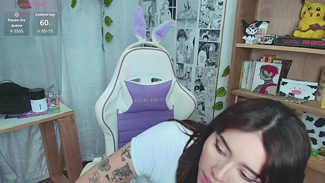 MitsuChan  online show from 18, 12, 2025