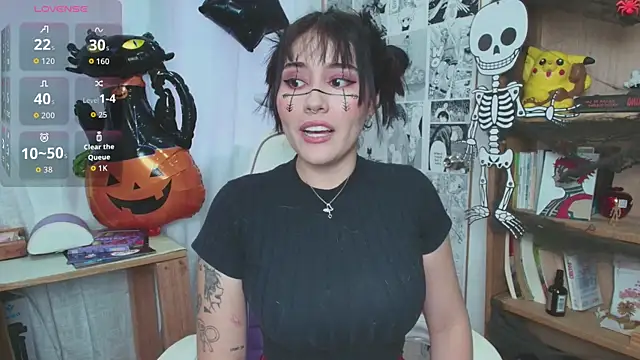 MitsuChan  online show from 27, 10, 2025