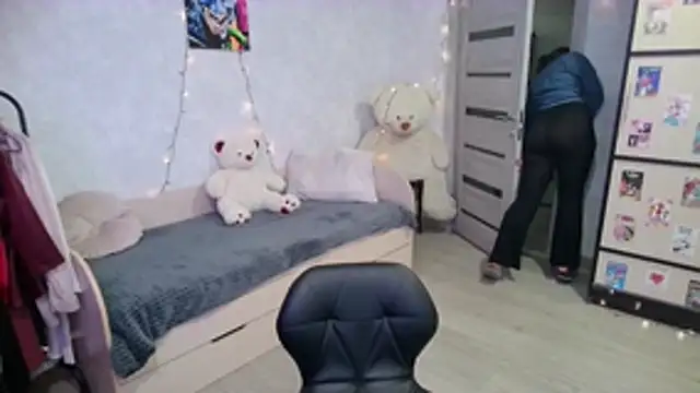 BarbiePieer online show from 19, 11, 2025