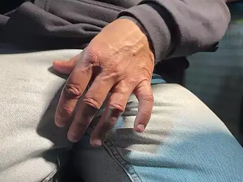 Max 965 online show from 15, 11, 2025