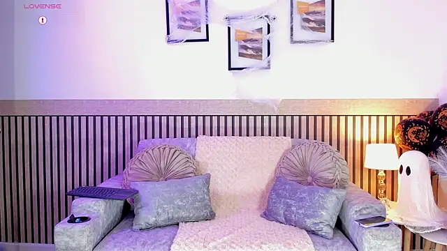 hanna mils online show from 31, 10, 2025