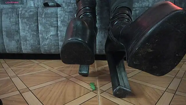  LuanaDabbraccio online show from 26, 11, 2025