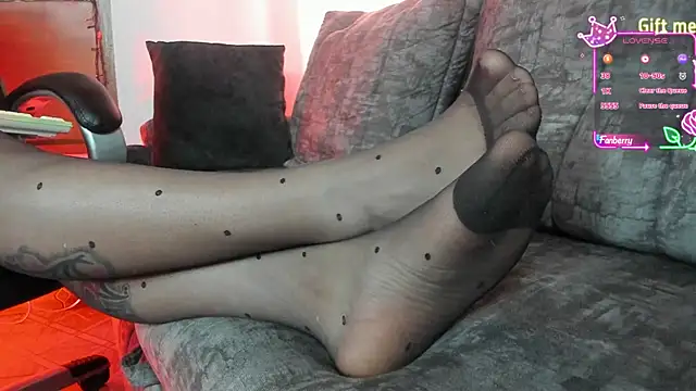  LuanaDabbraccio online show from 24, 9, 2025