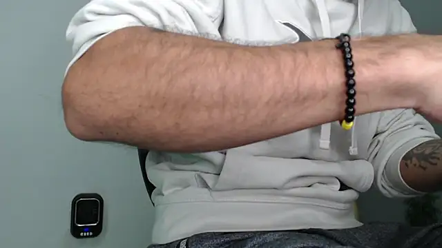 Snapshot of bigdick_monster1 chatting on 28, 10, 2025 bigdick monster1 online show from 28, 10, 2025