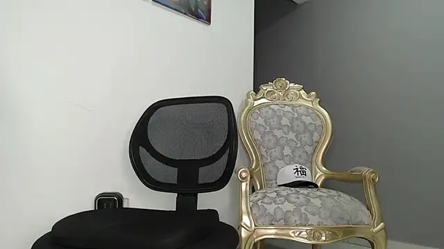 Snapshot of bigdick_monster1 chatting on 31, 10, 2025 bigdick monster1 online show from 31, 10, 2025