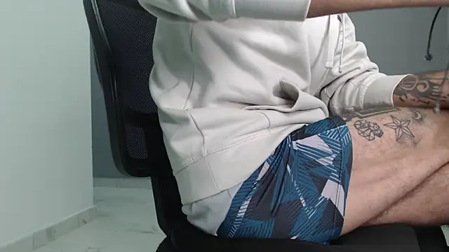 Snapshot of bigdick_monster1 chatting on 27, 9, 2025 bigdick monster1 online show from 27, 9, 2025